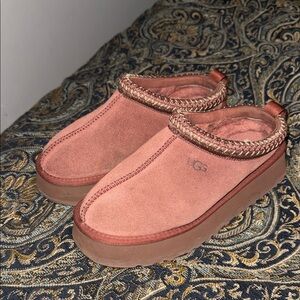 UGG Tazz II in Red Jasper